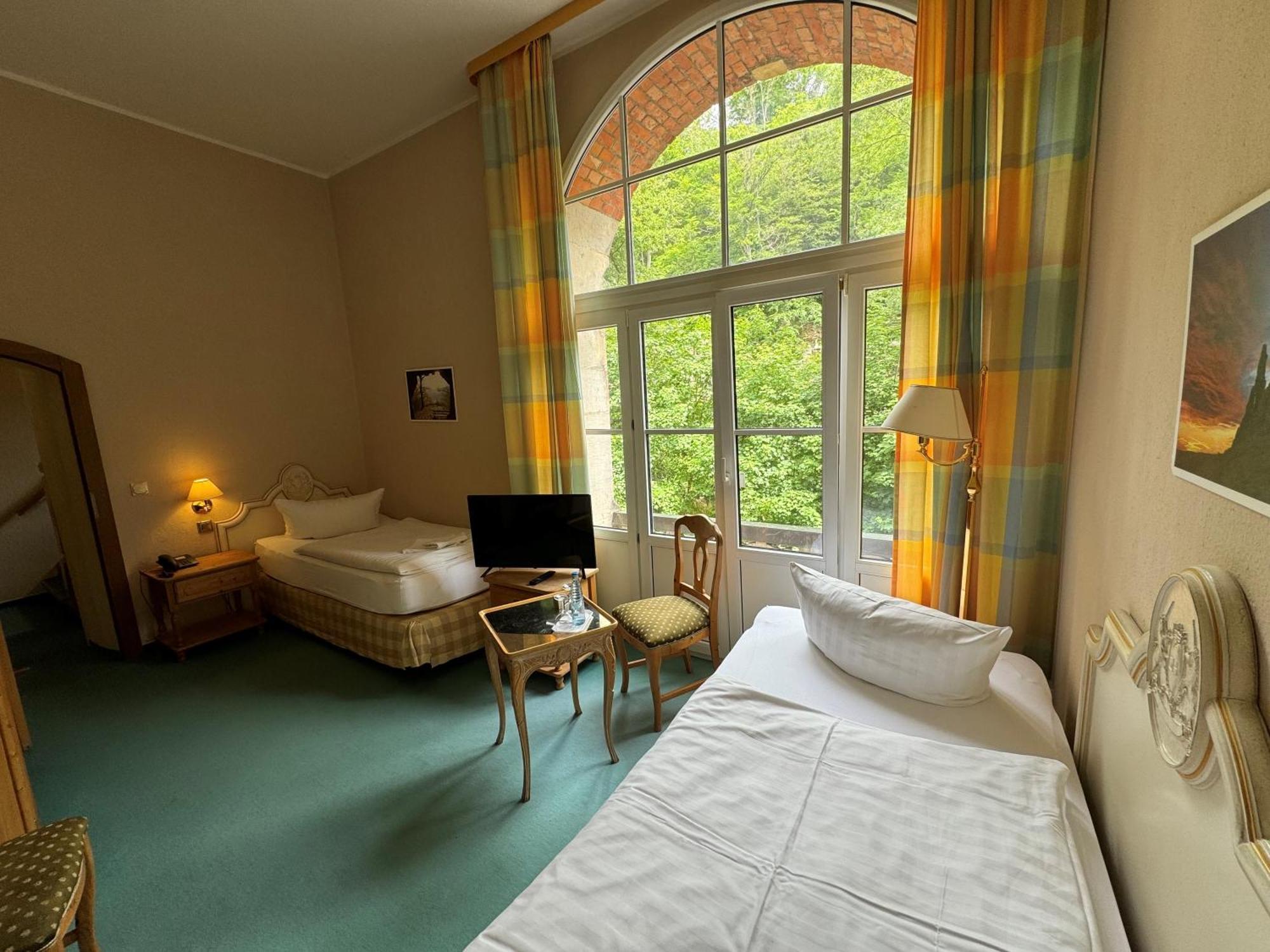 Hotel Bodeblick 塔勒 外观 照片